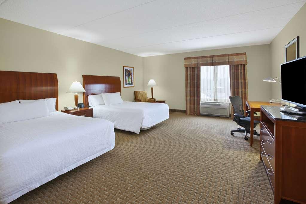 Hilton Garden Inn Clarksburg Kamer foto