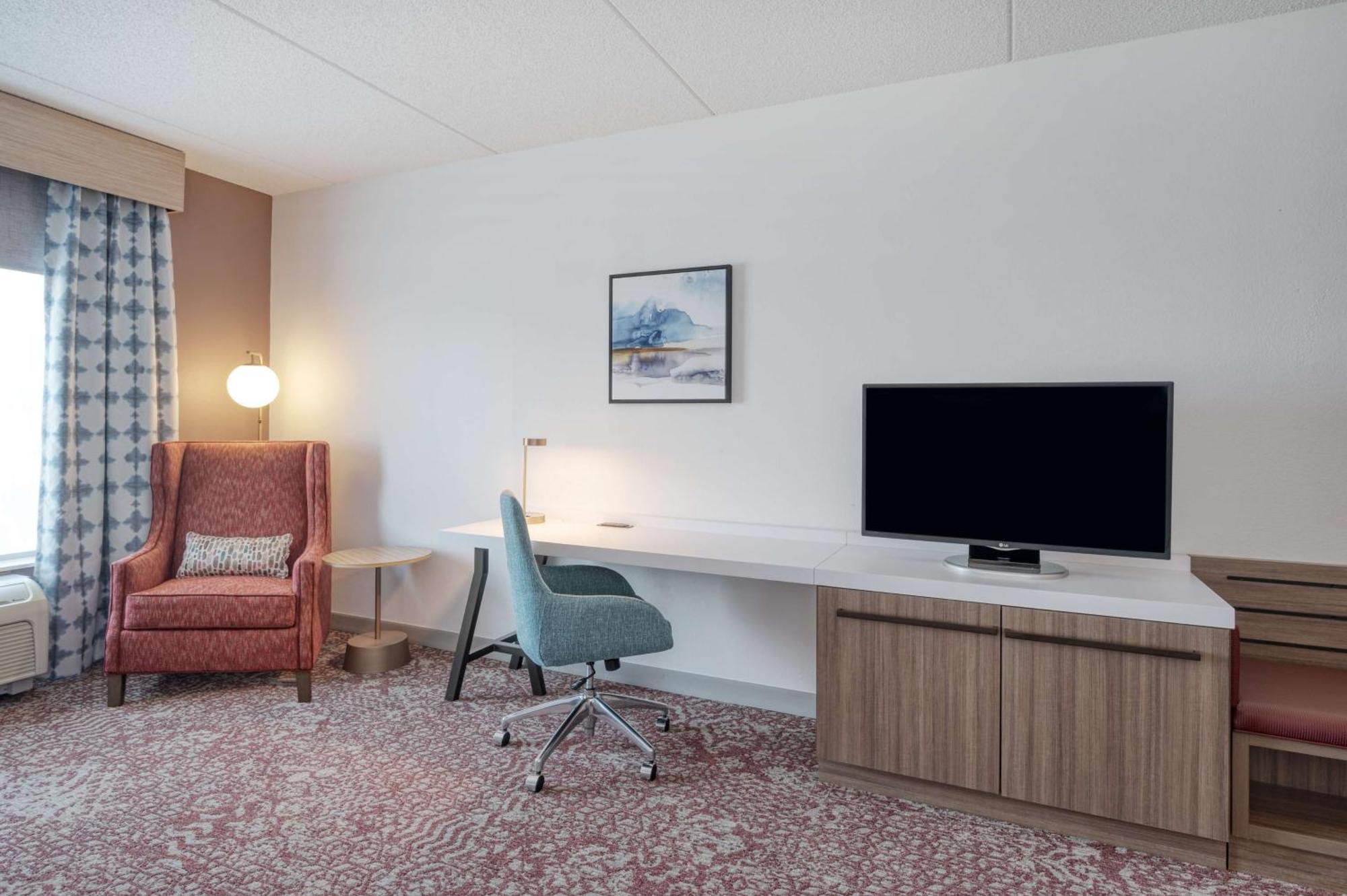 Hilton Garden Inn Clarksburg Buitenkant foto